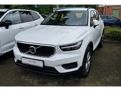 Ice white Gebraucht 2021 Volvo XC40 Momentum SUV | 21.890 € (Guter Preis)