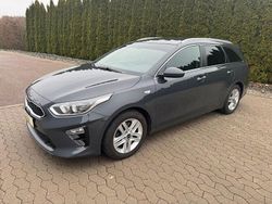 Grau Gebraucht 2022 Kia Ceed Sportswagon Kombi | 19.790 € (Guter Preis)