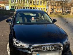 Schwarz Gebraucht 2012 Audi A1 Sportback Kleinwagen | 10.500 € (Etwas zu teuer)
