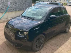 Schwarz Gebraucht 2023 Fiat 500e Limousine | 14.999 € (Guter Preis)