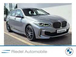 Skyscrapergrau metallic Gebraucht 2022 BMW M135 Sport Line Kleinwagen | 33.790 € (Fairer Preis)