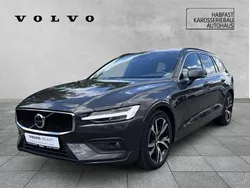 Platinum grey / metallic Gebraucht 2024 Volvo V60 Core Kombi | 38.490 € (Guter Preis)