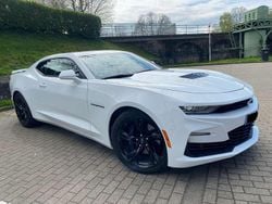 Weiß Gebraucht 2021 Chevrolet Camaro SS Coupé | 47.200 € (Fairer Preis)