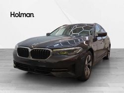 Grau Gebraucht 2023 BMW 520 Kombi | 31.230 € (Guter Preis)