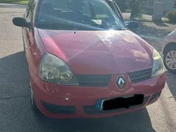 Rot Gebraucht 2007 Renault Clio II Campus Kleinwagen | 1.600 €