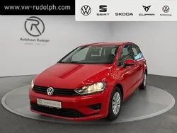 Tornadorot Gebraucht 2015 VW Golf Sportsvan Trendline Van / Kleinbus | 10.989 € (Fairer Preis)