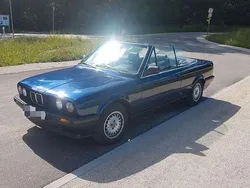 Blau Gebraucht 1991 BMW 318 Cabriolet Cabrio | 7.390 €