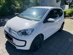 Weiß Gebraucht 2012 VW up! Kleinwagen | 3.100 € (Fairer Preis)