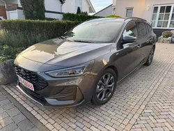 Magnetic Gebraucht 2024 Ford Focus ST-Line X Kombi | 23.900 € (Guter Preis)
