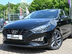 Schwarz Gebraucht 2023 Hyundai i30 Limousine | 17.890 € (Fairer Preis)