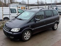 Schwarz Gebraucht 2000 Opel Zafira Elegance Van / Kleinbus | 1.290 € (Guter Preis)