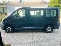 Schwarz Gebraucht 2006 Nissan Primastar Van / Kleinbus | 5.399 €