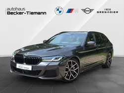 Sophistograu brillanteffekt Gebraucht 2022 BMW 530 M Sport Kombi | 43.337 € (Teuer)