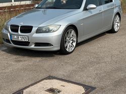 Silber Gebraucht 2007 BMW 325 Limousine | 5.500 € (Fairer Preis)