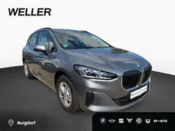 Grau Gebraucht 2023 BMW 218 Active Tourer Performance Van / Kleinbus | 29.495 € (Guter Preis)