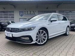 Weiß Gebraucht 2023 VW Passat R-line Kombi | 34.950 €