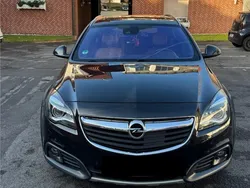 Schwarz Gebraucht 2014 Opel Insignia Country Tourer Kombi | 12.499 € (Fairer Preis)