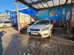 Silber Gebraucht 2009 Ford Focus Kombi | 2.500 € (Guter Preis)