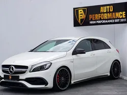 Weiß Gebraucht 2016 Mercedes A45 AMG AMG Limousine | 26.800 €