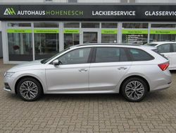 Silber Gebraucht 2022 Skoda Octavia Tour Kombi | 23.850 € (Fairer Preis)