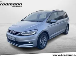 Oyster silver Neu 2024 VW Touran Comfortline Van / Kleinbus | 37.345 €