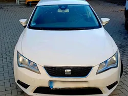 Weiß Gebraucht 2014 Seat Leon Limousine | 4.500 € (Guter Preis)