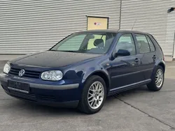 Blau Gebraucht 2001 VW Golf IV Trendline Limousine | 2.490 € (Etwas zu teuer)
