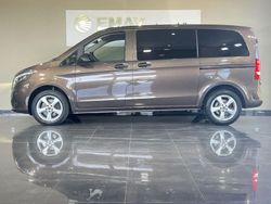 Dolomitbraun metallic Gebraucht 2018 Mercedes Vito Edition Van / Kleinbus | 36.498 € (Teuer)