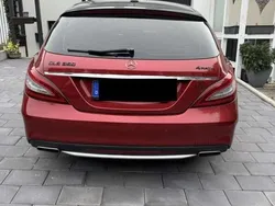 Rot Gebraucht 2015 Mercedes CLS350 Kombi | 20.000 € (Etwas zu teuer)