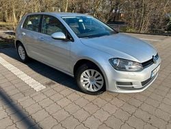 Silber Gebraucht 2016 VW Golf VII Trendline Limousine | 11.490 € (Guter Preis)