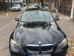 Schwarz Gebraucht 2007 BMW 330 Kombi | 2.800 €