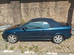 Blau Gebraucht 2002 Opel Astra Cabriolet Cabrio | 2.500 € (Fairer Preis)
