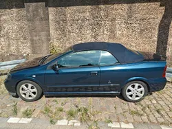 Blau Gebraucht 2002 Opel Astra Cabriolet Cabrio | 3.000 € (Etwas zu teuer)