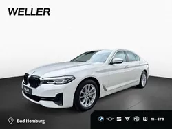 Alpinweiss iii (weiß) Gebraucht 2022 BMW 530 Sport Line Limousine | 36.470 € (Superpreis)