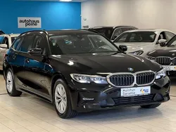 Schwarz Gebraucht 2020 BMW 320 Sport Line Kombi | 20.599 € (Guter Preis)