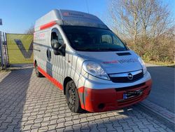Silber Gebraucht 2009 Opel Vivaro Van / Kleinbus | 3.550 € (Teuer)