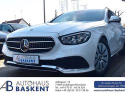 Weiß Gebraucht 2021 Mercedes E220 Avantgarde Limousine | 29.790 € (Superpreis)