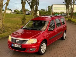 Rot Gebraucht 2011 Dacia Logan MCV Lauréate Kombi | 1.980 € (Superpreis)