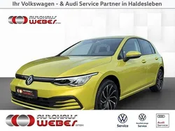 Gold Gebraucht 2023 VW Golf VIII Life Limousine | 26.899 € (Fairer Preis)