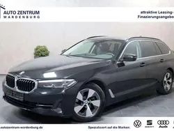 Black sapphire metallic Gebraucht 2021 BMW 520 Kombi | 35.260 € (Fairer Preis)