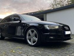 Schwarz Gebraucht 2015 Audi A4 Sport Kombi | 13.800 € (Fairer Preis)