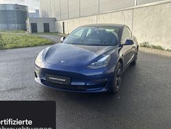 Blau Gebraucht 2021 Tesla Model 3 Long Range RWD Limousine | 26.200 € (Fairer Preis)