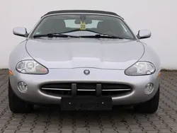 Silber Gebraucht 2002 Jaguar XK8 Cabrio | 39.999 €