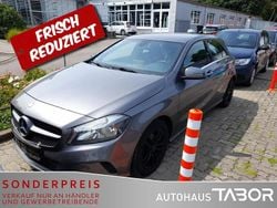 Mountaingrau met. Gebraucht 2016 Mercedes A180 Style Limousine | 13.685 € (Guter Preis)