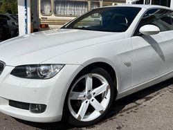 Weiß Gebraucht 2009 BMW 320 Cabriolet Performance Cabrio | 13.400 € (Etwas zu teuer)