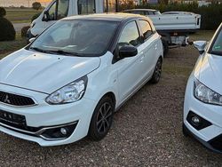 Weiß Gebraucht 2017 Mitsubishi Space Star Diamant Edition Limousine | 7.999 € (Teuer)