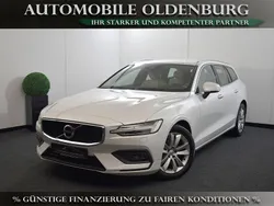Weiß Gebraucht 2020 Volvo V60 Momentum Kombi | 22.890 € (Superpreis)