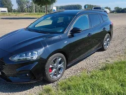 Schwarz Gebraucht 2020 Ford Focus ST-Line X Kombi | 18.800 € (Fairer Preis)