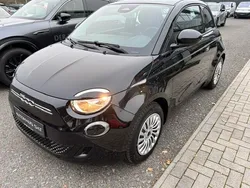 Schwarz Gebraucht 2022 Fiat 500e Action Kleinwagen | 14.990 € (Fairer Preis)
