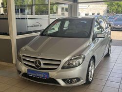 Silber Gebraucht 2011 Mercedes 200 Sport Limousine | 6.990 € (Fairer Preis)